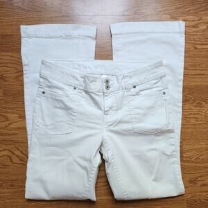 Maurices Jeans Womens Size 9/10 Reg White Flare Mid Rise Embroidered